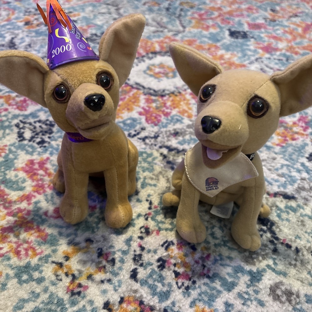 VTG Taco Bell Chihuahua Plush Dogs Lot of 2 Yo Quiero Taco Bell Dogs Not working